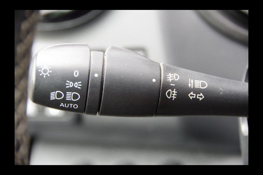 Renault Trafic 2.0 dCi SPORT 170PK AUT. LED, 2X SCHUIFDEUR, TREKHAAK, LEDER, CAMERA, NAVI, CRUISE, CLIMA, PARKEERSENSOREN, APPLE CARPLAY