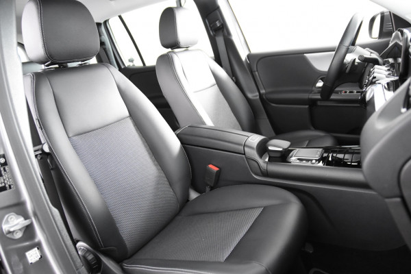 Mercedes-Benz Glb 200 *1ste Eigenaar*Leer*Navigatie*Stoelverwarming*Camera*