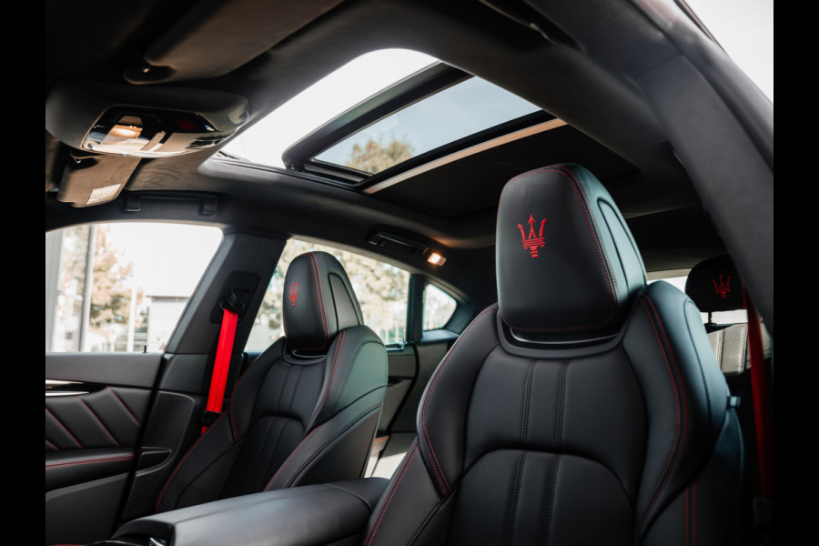 Maserati Levante 3.0 V6 Modena S | orig. NL | Panoramadak