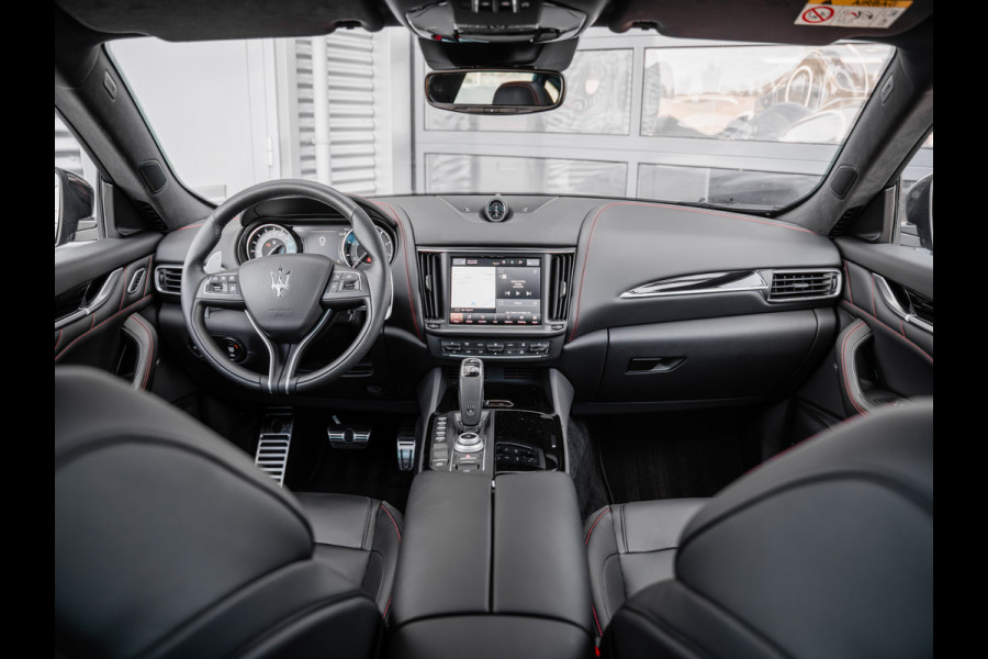 Maserati Levante 3.0 V6 Modena S | orig. NL | Panoramadak