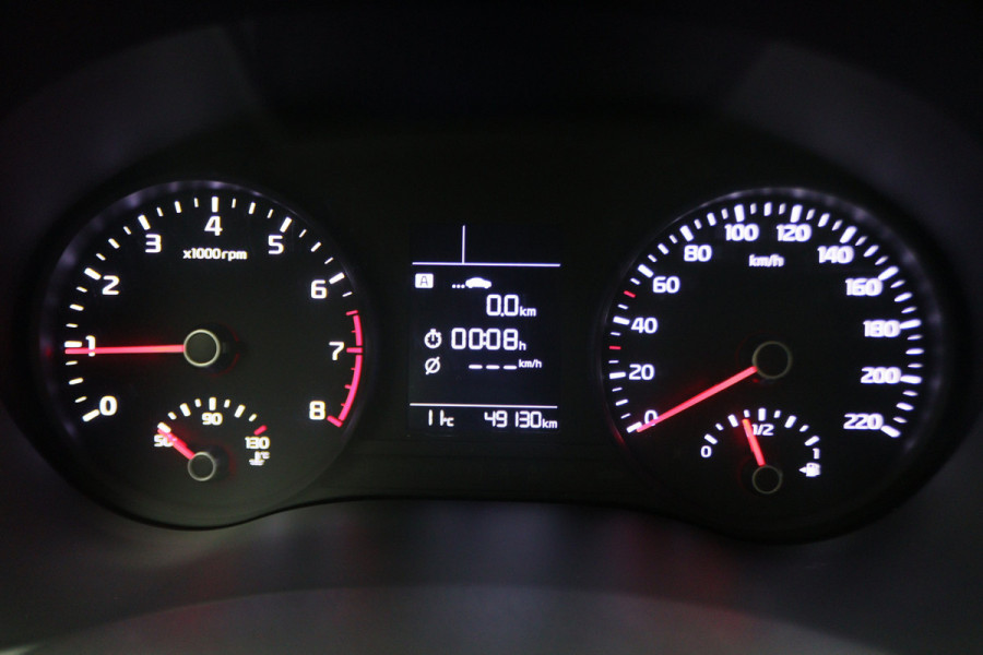 Kia Stonic 1.0 T-GDi DynamicLine Camera, Apple Carplay, Navigatie, Cruise, PDC, 17"