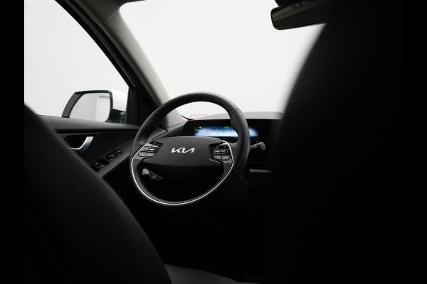 Kia Niro 1.6 GDi Dynamic Plus Line Plug In Hybrid 182pk Dealer O.H PHEV | Adaptive Cruise | Camera | Lederen Sportstoelen Verwarmd | Widescreen Navigatie | Blis | Keyless | Apple Carplay | Lane Assist | Virtual | DAB | 16" L.M |