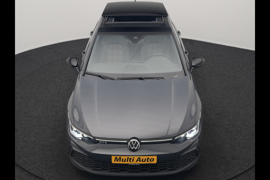 Volkswagen Golf 1.4 eHybrid GTE Plug In Hybrid 245pk Dealer O.H PHEV | Trekhaak Af Fabriek | Panodak | Adaptive Cruise | IQ Light | Camera | Sportstoelen & Stuur Verwarmd | Keyless | Blis | Navigatie | Virtual | DAB |