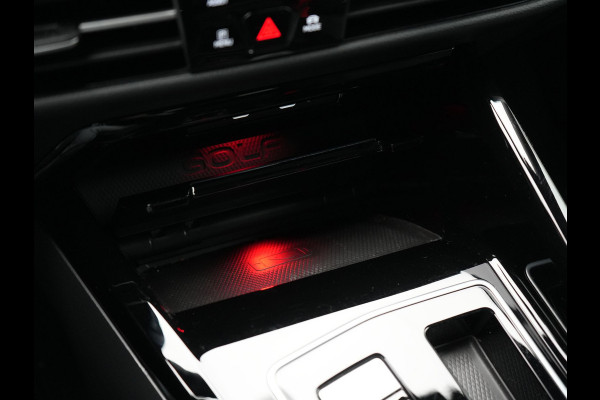 Volkswagen Golf 1.4 eHybrid GTE Plug In Hybrid 245pk Dealer O.H PHEV | Trekhaak Af Fabriek | Panodak | Adaptive Cruise | IQ Light | Camera | Sportstoelen & Stuur Verwarmd | Keyless | Blis | Navigatie | Virtual | DAB |