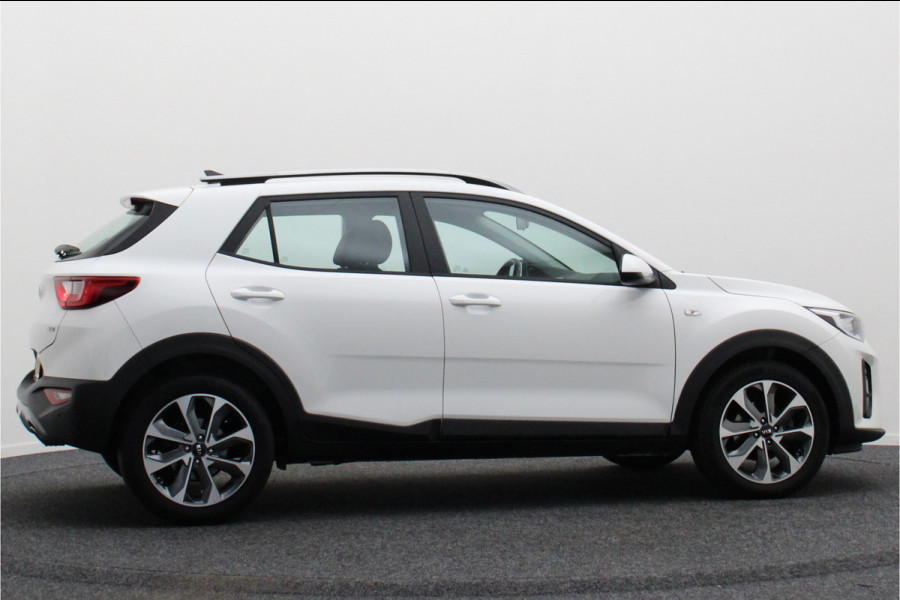 Kia Stonic 1.0 T-GDi DynamicLine Camera, Apple Carplay, Navigatie, Cruise, PDC, 17"