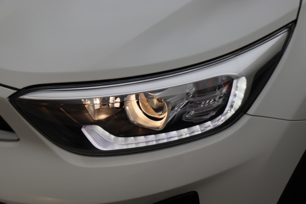 Kia Stonic 1.0 T-GDi DynamicLine Camera, Apple Carplay, Navigatie, Cruise, PDC, 17"