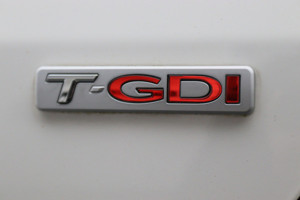 Kia Stonic 1.0 T-GDi DynamicLine Camera, Apple Carplay, Navigatie, Cruise, PDC, 17"