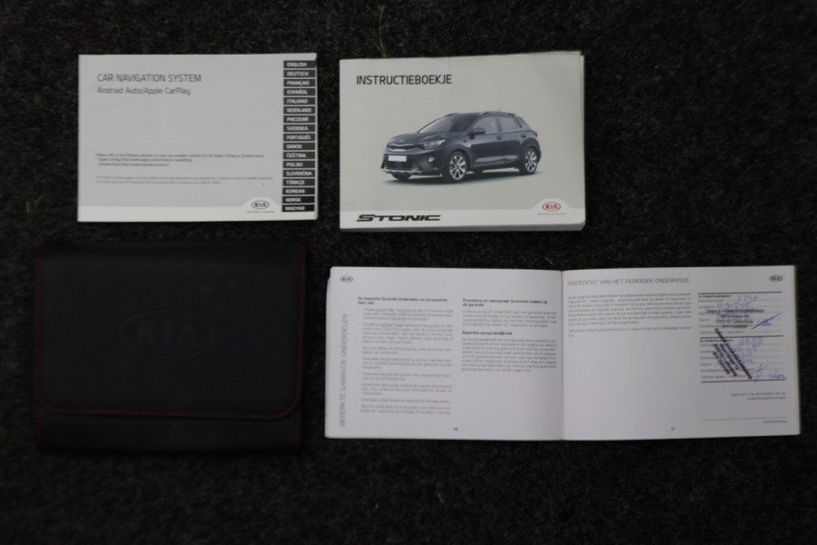 Kia Stonic 1.0 T-GDi DynamicLine Camera, Apple Carplay, Navigatie, Cruise, PDC, 17"