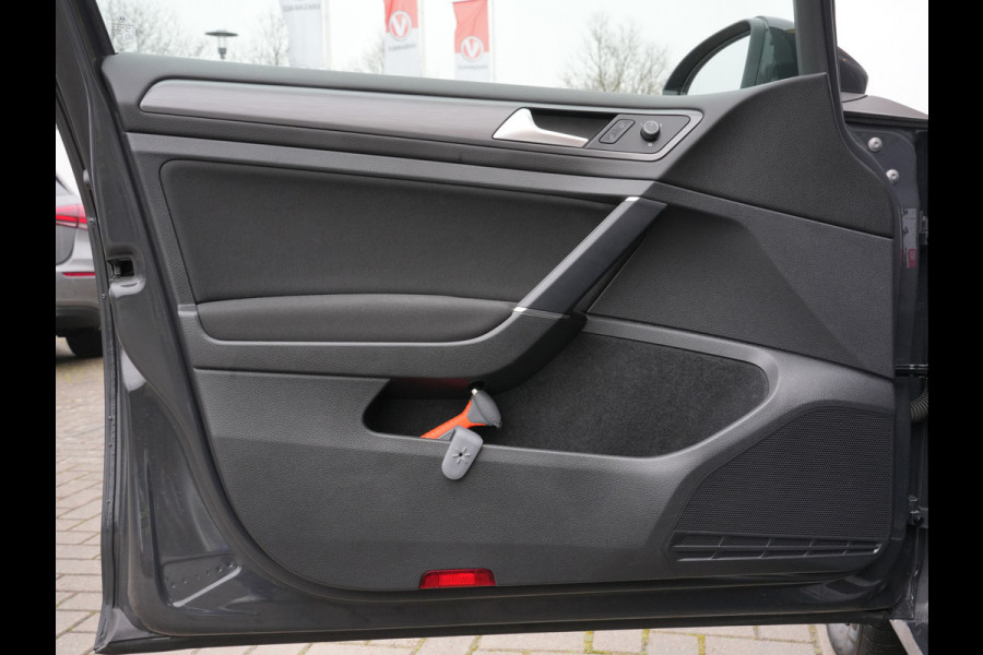 Volkswagen e-Golf E-DITION | Navigatie | Climate Control | ACC | Stoelverwarming| SOH 89%