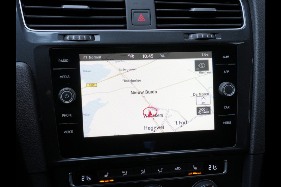 Volkswagen e-Golf E-DITION | Navigatie | Climate Control | ACC | Stoelverwarming| SOH 89%