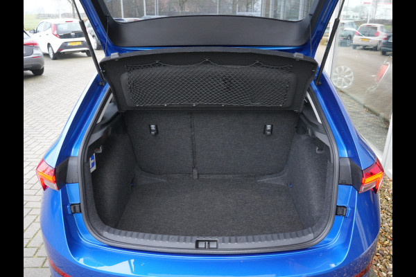 Škoda SCALA 1.0 TSI Active | Keyless Start | 18 Inch | Rijstrookdetectie