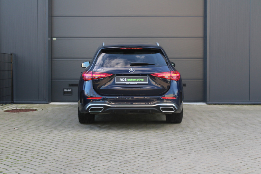 Mercedes-Benz C-Klasse 300 e AMG Line | DODE HOEK | KEYLESS | ELEK TREKHAAK | CAMERA | AMBIENTLIGHT |