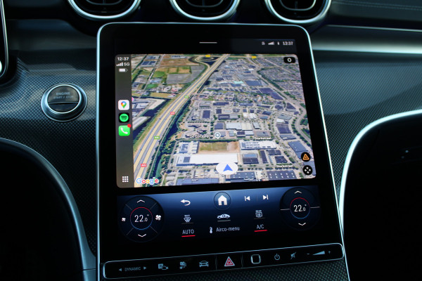 Mercedes-Benz C-Klasse 300 e AMG Line | DODE HOEK | KEYLESS | ELEK TREKHAAK | CAMERA | AMBIENTLIGHT |