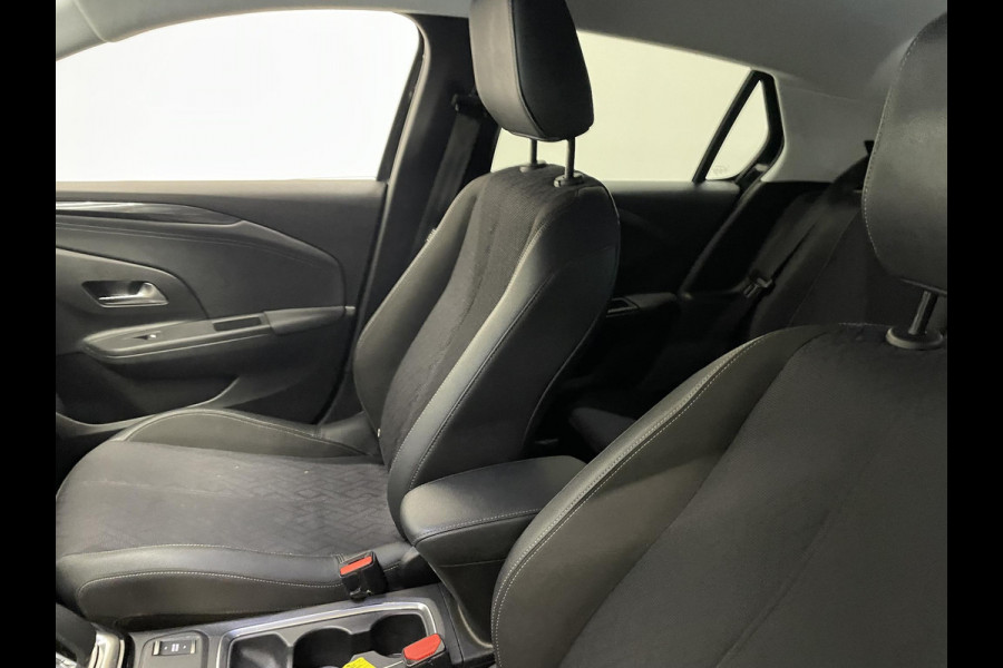 Opel CORSA-E Elegance 50 kWh Navigatie Apple Carplay/Android Auto Camera Parkeersensoren Adaptive Cruise Control Lichtmetalen velgen Climate Control
