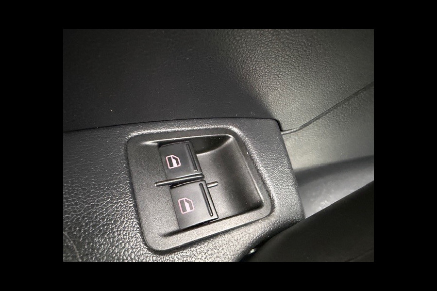 Volkswagen Caddy 2.0 TDI L2H1 BMT Maxi Comfortline AIRCO I AUTOMAAT I PDC I COMPLETE ONDERHOUDSHISTORIE I 1e EIGENAAR