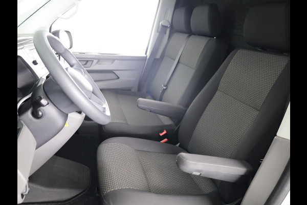 Volkswagen Transporter 2.0 TDI L2H1 28 Comfortline 110 pk | Verlengde garantie | Navigatie via App | Parkeersensoren achter | Cruise control |