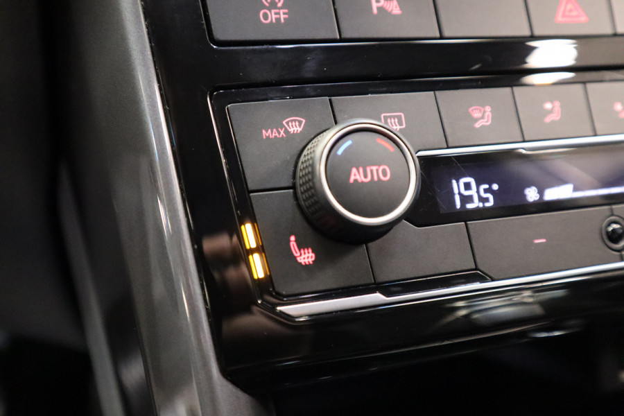 Volkswagen T-Cross 1.0 TSI Style Business R ACC PDC Blindspot Automaat VCP 24 maanden garantie mogelijk (*vraag naar de voorwaarden)