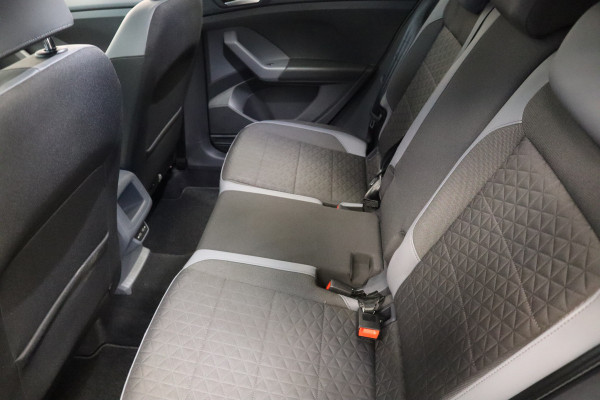 Volkswagen T-Cross 1.0 TSI Style Business R ACC PDC Blindspot Automaat VCP 24 maanden garantie mogelijk (*vraag naar de voorwaarden)