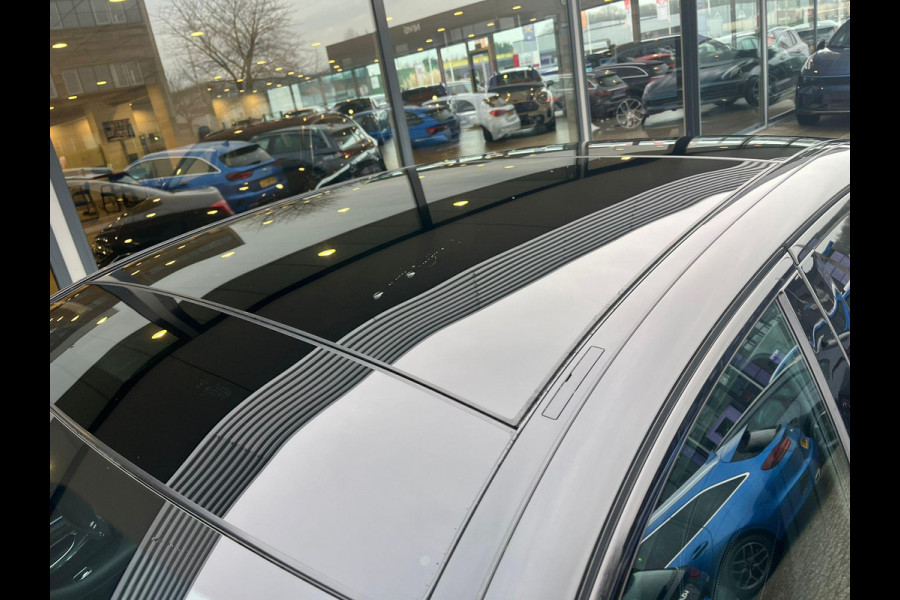 Mercedes-Benz E-Klasse 300 e AMG Line | 320pk PHEV | Elektrisch panoramadak / schuifdak | Stoelverwarming | Bestuurdersstoel Met Geheugen | Achteruitrijcamera