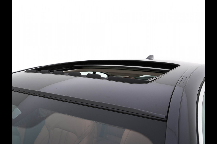 Alpina BMW ALPINA D5 S "Limousine nr.121" ALLRAD Aut. *PANO | LEATHER | HARMAN/KARDON | FULL-LED | ADAPTIVE-CRUISE | MEMORY-PACK | DIGI-COCKPIT | CAMERA | NAVI-FULLMAP | HEATED-COMFORTSEATS | AMBIENTLIGHT | SHIFTPADDLES |  TOWBAR | DAB | ..