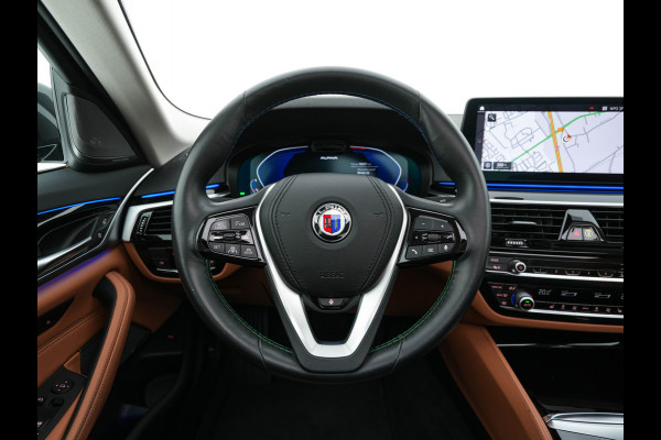 Alpina BMW ALPINA D5 S "Limousine nr.121" ALLRAD Aut. *PANO | LEATHER | HARMAN/KARDON | FULL-LED | ADAPTIVE-CRUISE | MEMORY-PACK | DIGI-COCKPIT | CAMERA | NAVI-FULLMAP | HEATED-COMFORTSEATS | AMBIENTLIGHT | SHIFTPADDLES |  TOWBAR | DAB | ..