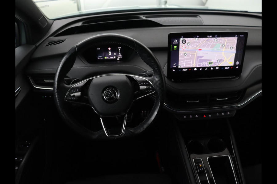 Škoda ENYAQ iV 80 Sportline | Panoramadak | Head-Up | Stoelverwarming | Adaptive cruise | 360 Camera | Leder/Alcantara | Keyless | Navigatie | Achterbankverwarming | Carplay | Matrix LED