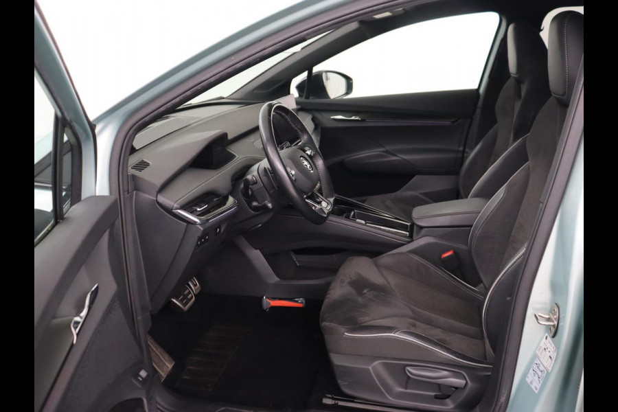 Škoda ENYAQ iV 80 Sportline | Panoramadak | Head-Up | Stoelverwarming | Adaptive cruise | 360 Camera | Leder/Alcantara | Keyless | Navigatie | Achterbankverwarming | Carplay | Matrix LED