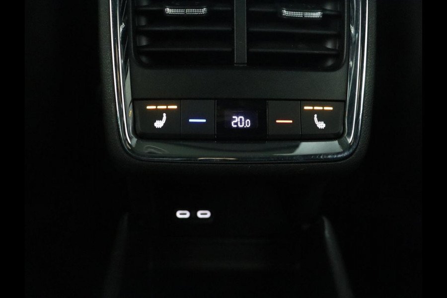 Škoda ENYAQ iV 80 Sportline | Panoramadak | Head-Up | Stoelverwarming | Adaptive cruise | 360 Camera | Leder/Alcantara | Keyless | Navigatie | Achterbankverwarming | Carplay | Matrix LED