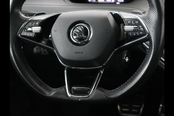 Škoda ENYAQ iV 80 Sportline | Panoramadak | Head-Up | Stoelverwarming | Adaptive cruise | 360 Camera | Leder/Alcantara | Keyless | Navigatie | Achterbankverwarming | Carplay | Matrix LED