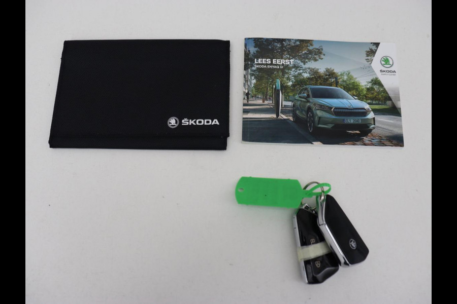 Škoda ENYAQ iV 80 Sportline | Panoramadak | Head-Up | Stoelverwarming | Adaptive cruise | 360 Camera | Leder/Alcantara | Keyless | Navigatie | Achterbankverwarming | Carplay | Matrix LED