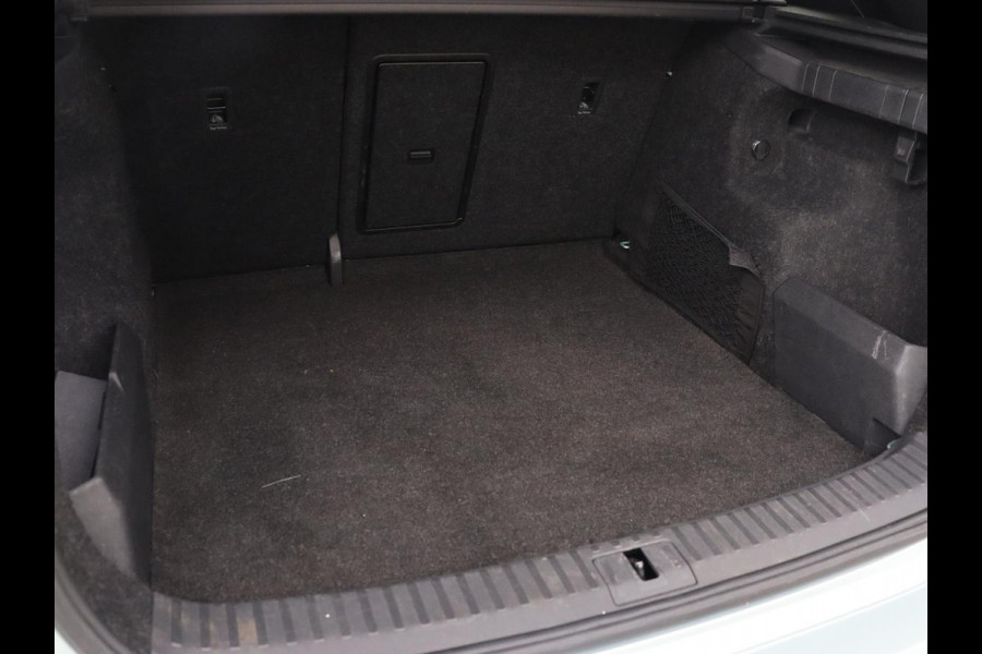 Škoda ENYAQ iV 80 Sportline | Panoramadak | Head-Up | Stoelverwarming | Adaptive cruise | 360 Camera | Leder/Alcantara | Keyless | Navigatie | Achterbankverwarming | Carplay | Matrix LED