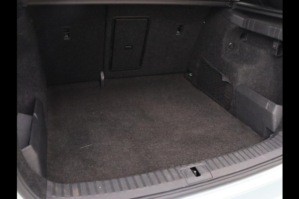 Škoda ENYAQ iV 80 Sportline | Panoramadak | Head-Up | Stoelverwarming | Adaptive cruise | 360 Camera | Leder/Alcantara | Keyless | Navigatie | Achterbankverwarming | Carplay | Matrix LED