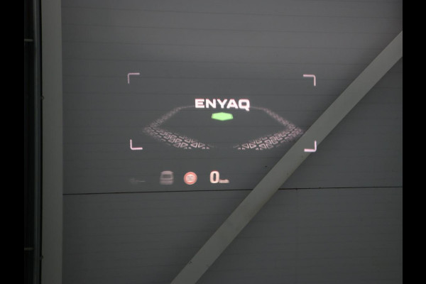 Škoda ENYAQ iV 80 Sportline | Panoramadak | Head-Up | Stoelverwarming | Adaptive cruise | 360 Camera | Leder/Alcantara | Keyless | Navigatie | Achterbankverwarming | Carplay | Matrix LED