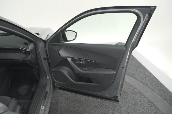 Peugeot e-2008 EV GT Avantage 54 kWh | 360 Camera | Massage Functie | Dodehoekdetectie | Stoelverwarming