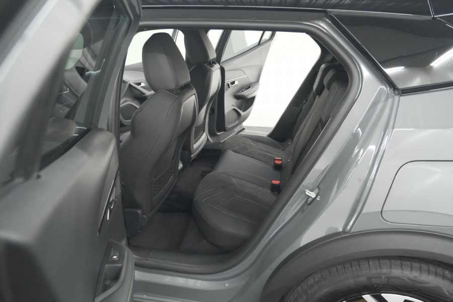 Peugeot e-2008 EV GT Avantage 54 kWh | 360 Camera | Massage Functie | Dodehoekdetectie | Stoelverwarming