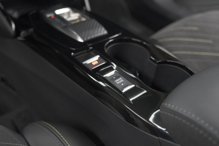 Peugeot e-2008 EV GT Avantage 54 kWh | 360 Camera | Massage Functie | Dodehoekdetectie | Stoelverwarming