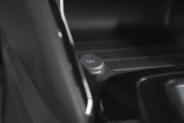 Peugeot e-2008 EV GT Avantage 54 kWh | 360 Camera | Massage Functie | Dodehoekdetectie | Stoelverwarming