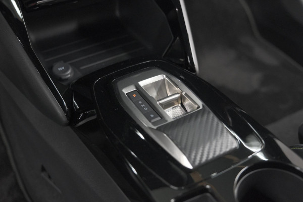 Peugeot e-2008 EV GT Avantage 54 kWh | 360 Camera | Massage Functie | Dodehoekdetectie | Stoelverwarming