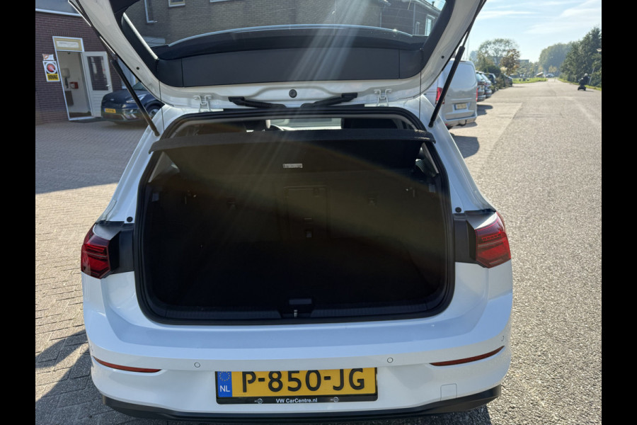 Volkswagen Golf 1.5 TSI Life Panoramadak, 18''Lmv, Winterpakket