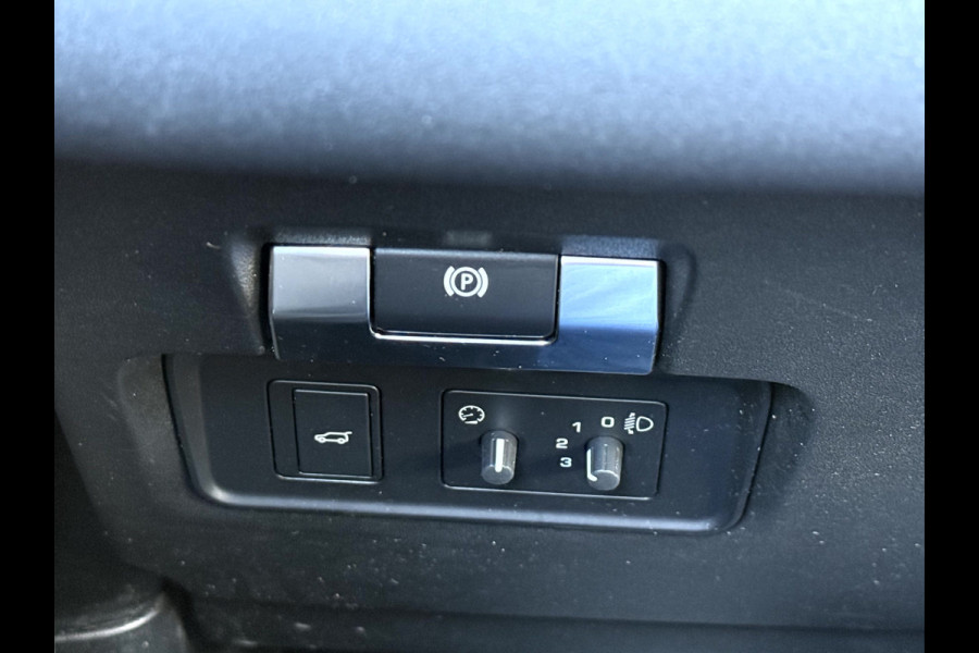 Land Rover Discovery Sport D150 2.0 R-Dynamic S NL. Auto, Navi, Camera, Trekhaak.