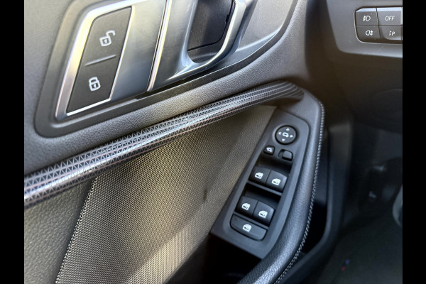 BMW 2 Serie Gran Coupé 218i High Executive M-Sport Panoramadak, Harman/Kardon