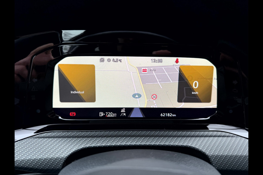 Volkswagen Golf Variant 1.5 TSI R-Line NL. Auto, Camera, Trekhaak, Virt. Display