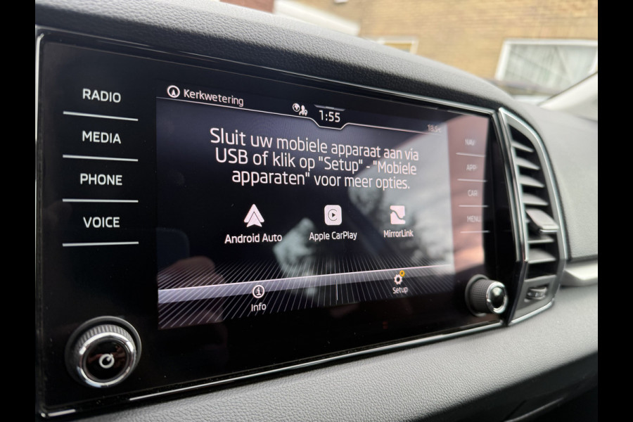 Škoda Karoq 1.5 TSI ACT Business Edition Trekhaak, Carplay/Android