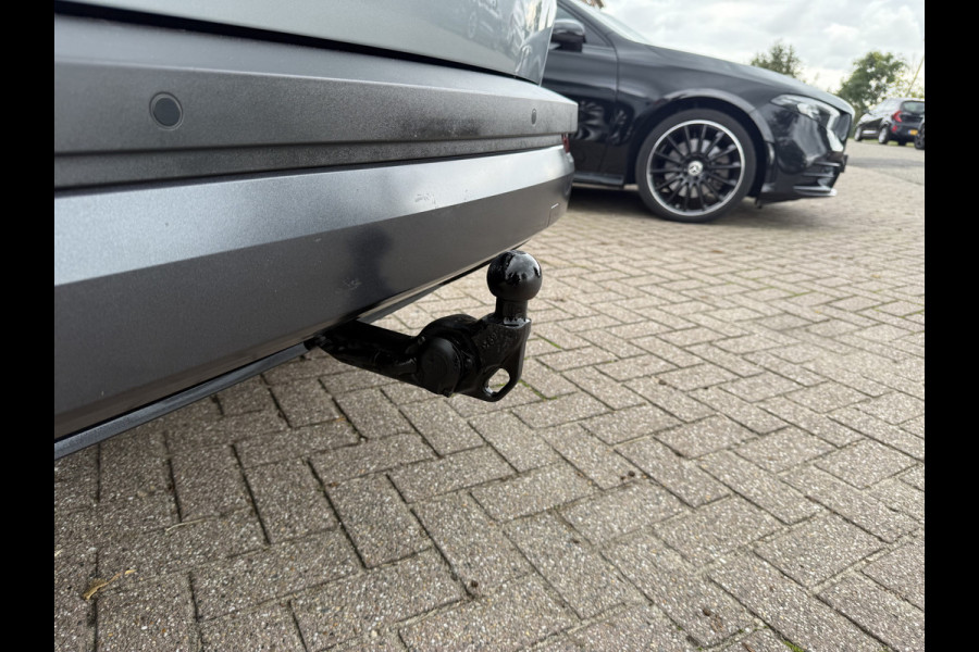 Škoda Karoq 1.5 TSI ACT Business Edition Trekhaak, Carplay/Android