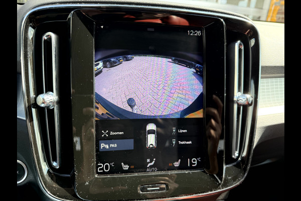 Volvo XC40 1.5 T3 Momentum Pro Panoramadak, Trekhaak, Camera