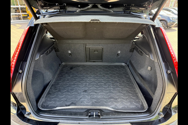 Volvo XC40 1.5 T3 Momentum Pro Panoramadak, Trekhaak, Camera