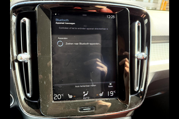 Volvo XC40 1.5 T3 Momentum Pro Panoramadak, Trekhaak, Camera