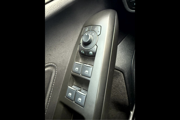 Ford Focus 1.0 EcoBoost Hybrid Titanium NL. Auto,