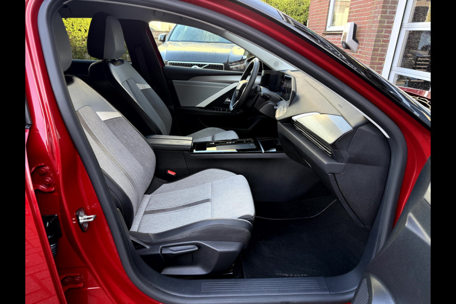 Opel Astra Sports Tourer 1.2 130pk Level 4 17''Lmv, Trekhaak, Camera, App Connect