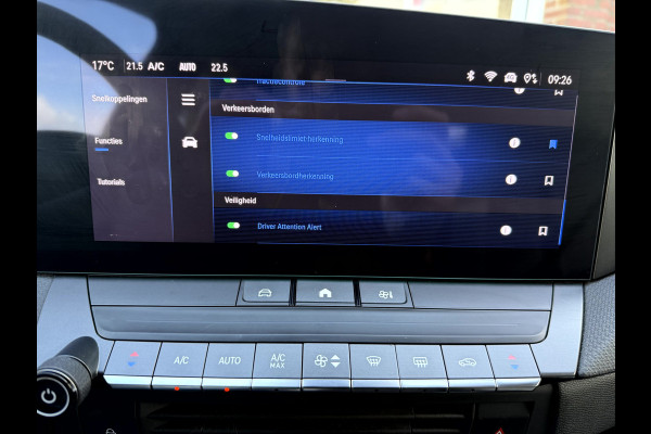 Opel Astra Sports Tourer 1.2 130pk Level 4 17''Lmv, Trekhaak, Camera, App Connect